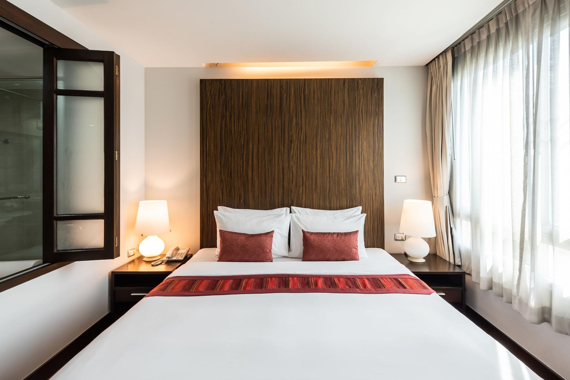 Royal Suite Hotel Bangkok Exterior photo
